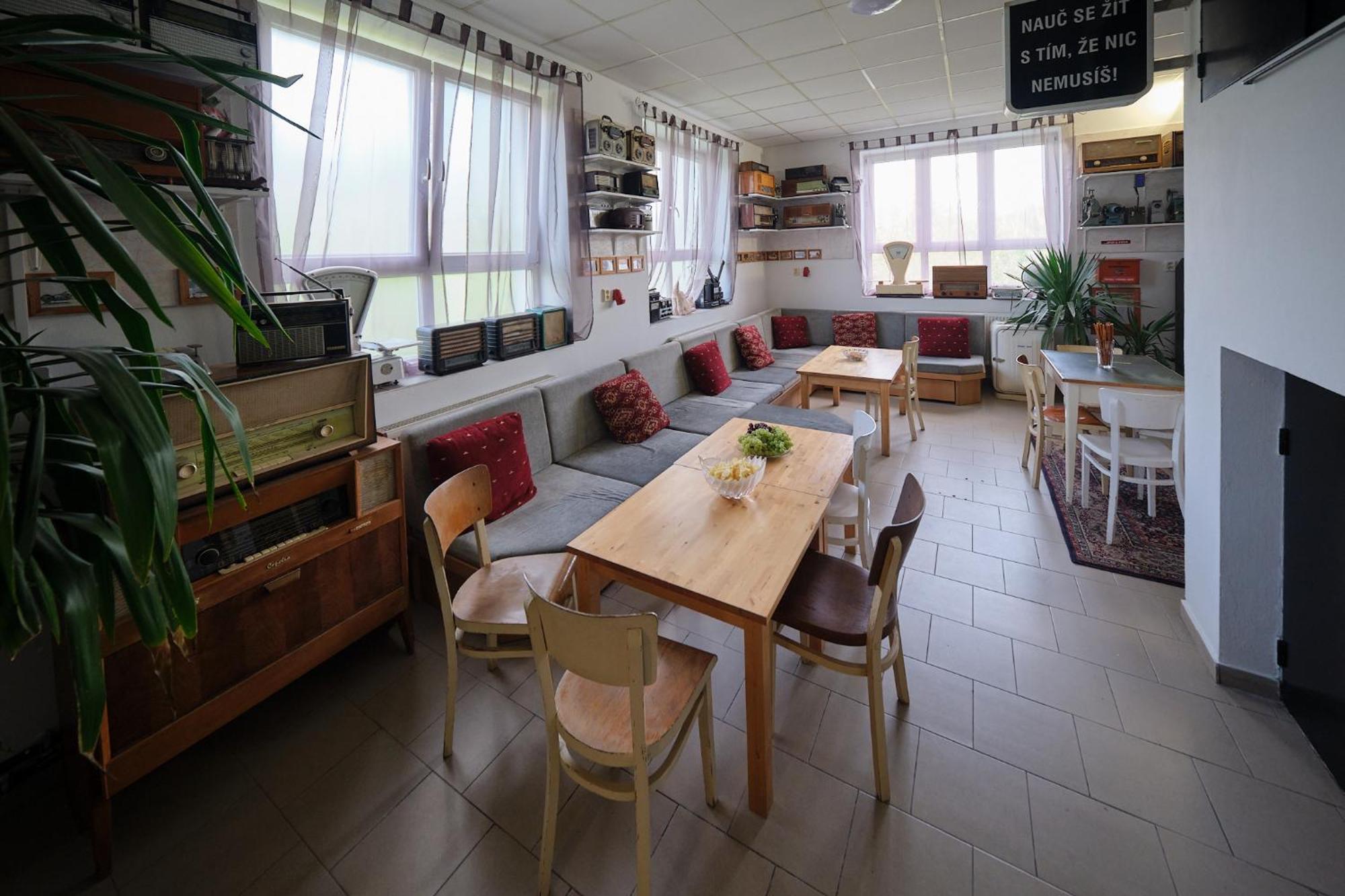 Hostel Doupe Humpolec Eksteriør billede